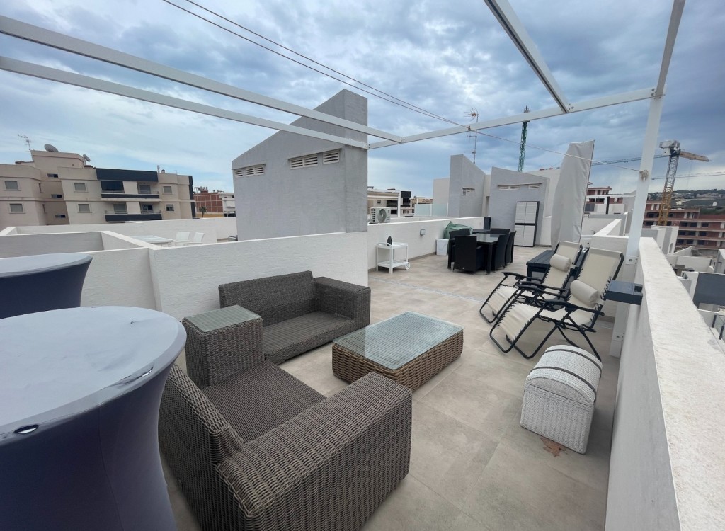 Penthouse for sale in Alicante 28