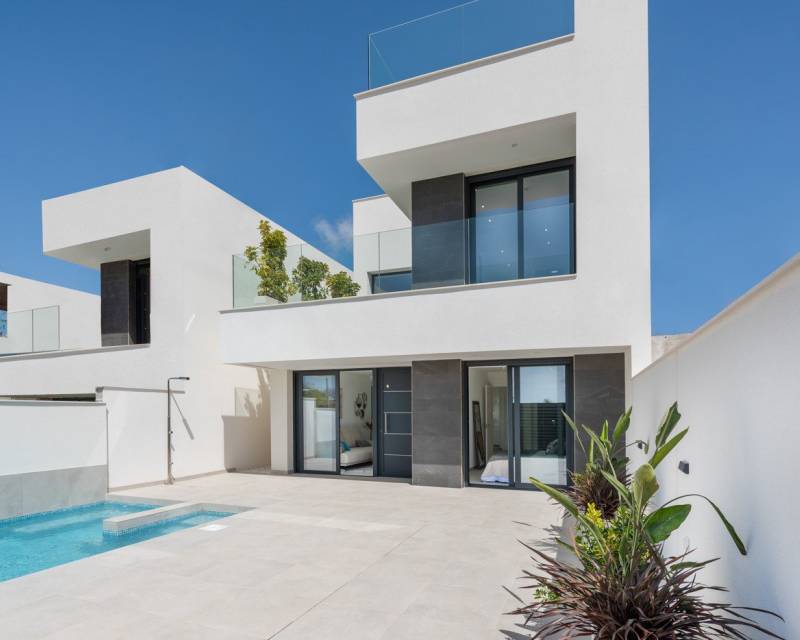 Villa for sale in Alicante 2