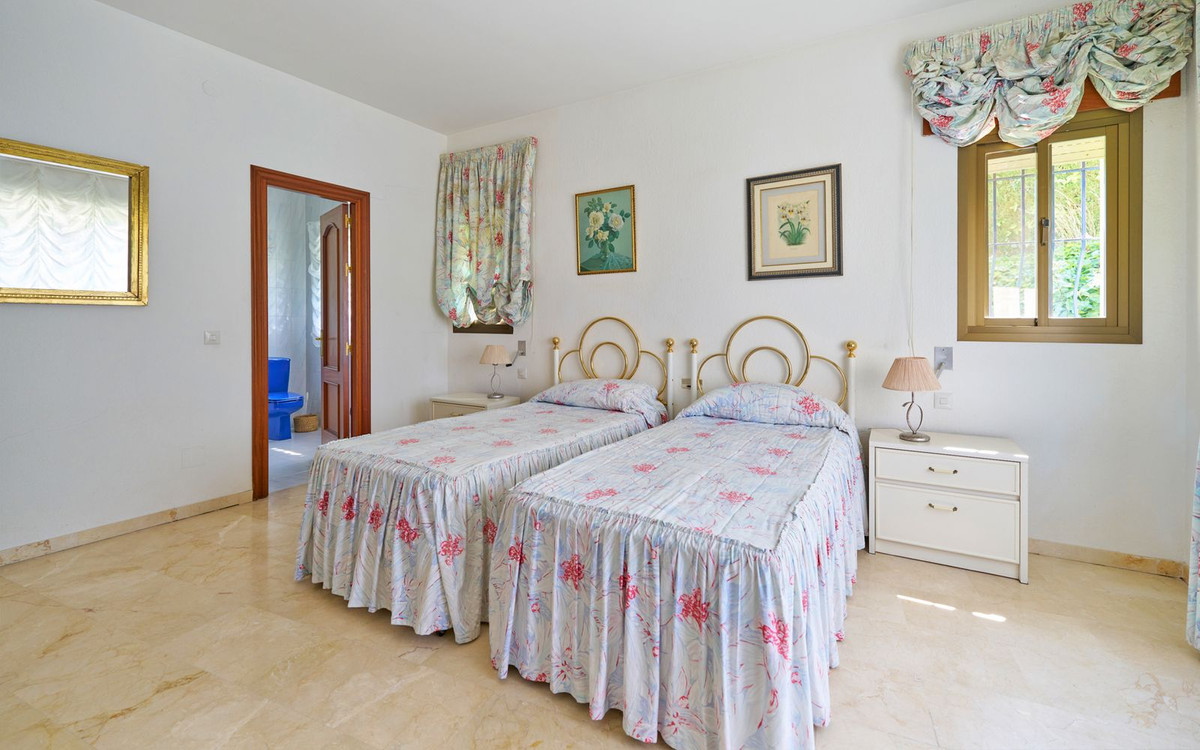 Вилла для продажи в Estepona 21