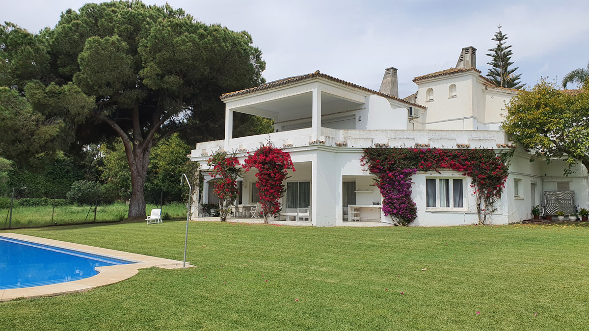 Villa for sale in Marbella - San Pedro and Guadalmina 1