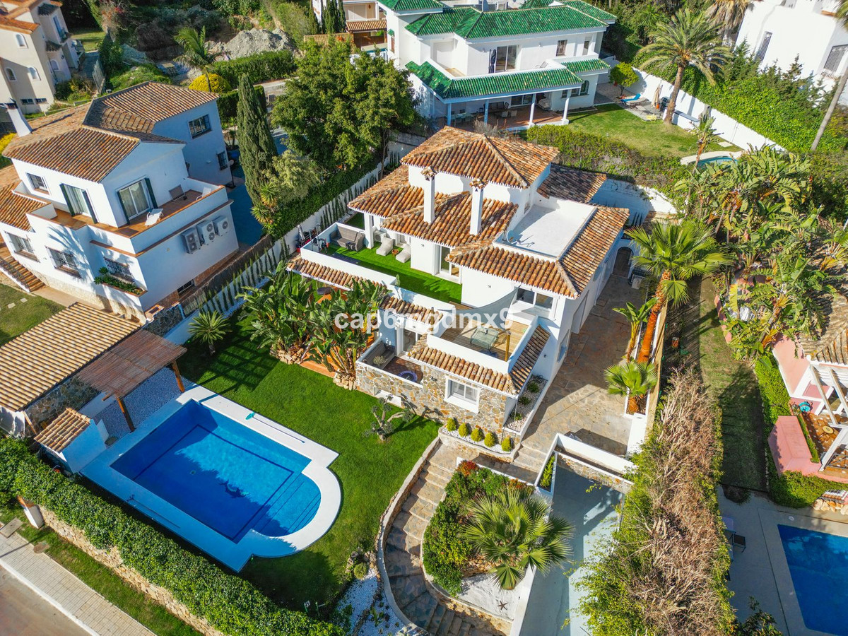 Property Image 552846-nueva-andalucia-villa-6-4