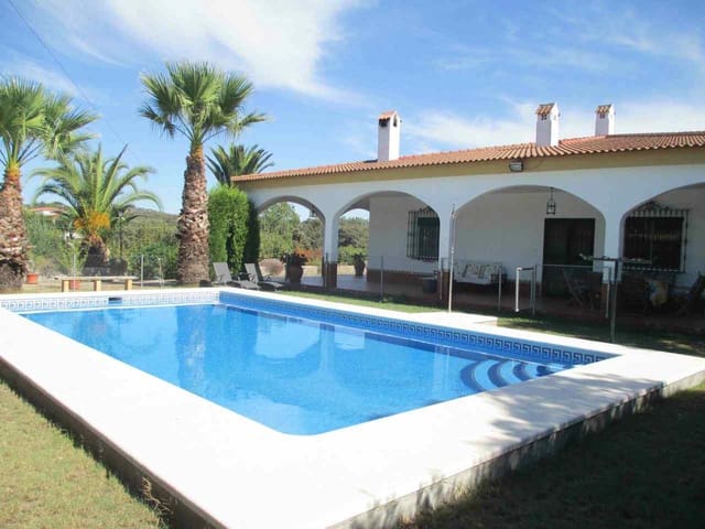 Villa te koop in Towns of the province of Seville 1
