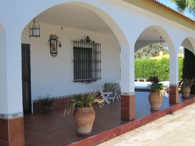 Villa te koop in Towns of the province of Seville 3
