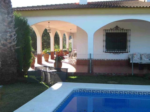 Villa till salu i Towns of the province of Seville 4