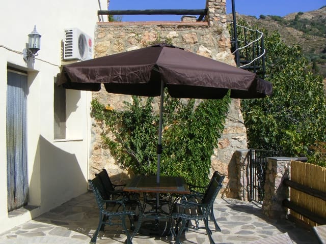 Загородный дом для продажи в La Alpujarra 19