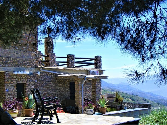Загородный дом для продажи в La Alpujarra 20