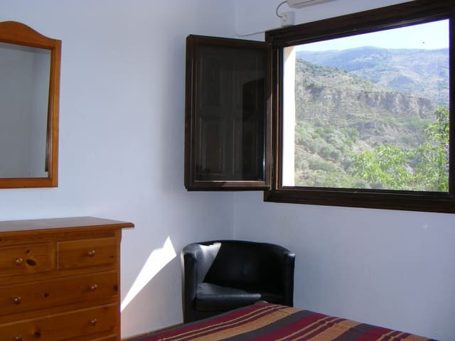 Загородный дом для продажи в La Alpujarra 23