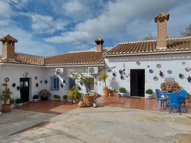 Countryhome for sale in Málaga 2