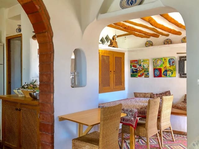 Загородный дом для продажи в La Alpujarra 10