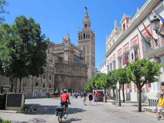 Вилла для продажи в Towns of the province of Seville 41