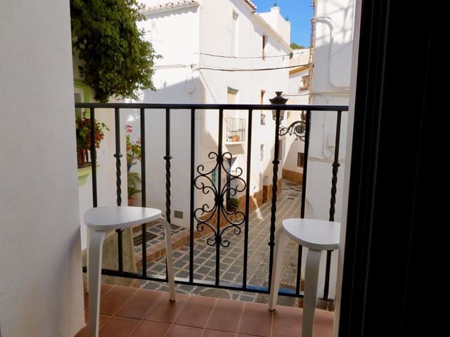 Townhouse for sale in Cómpeta 18