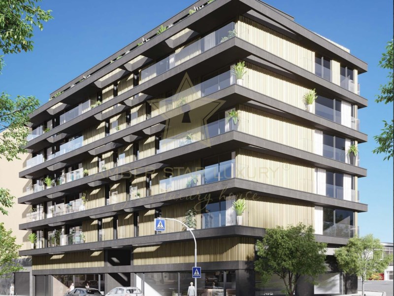 Appartement te koop in Aveiro District 7
