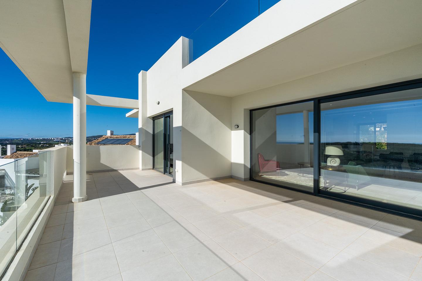 Penthouse for sale in Casares 28