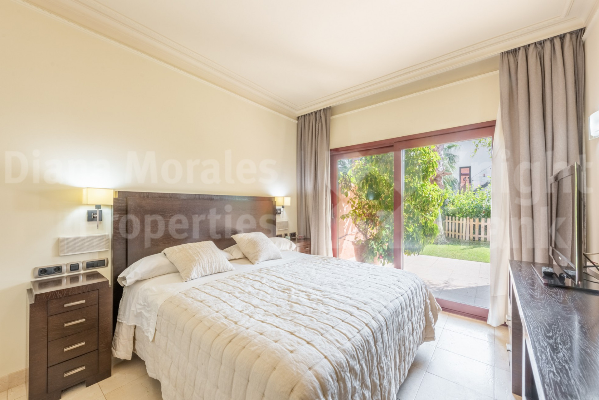 Villa for sale in Marbella - Golden Mile and Nagüeles 16