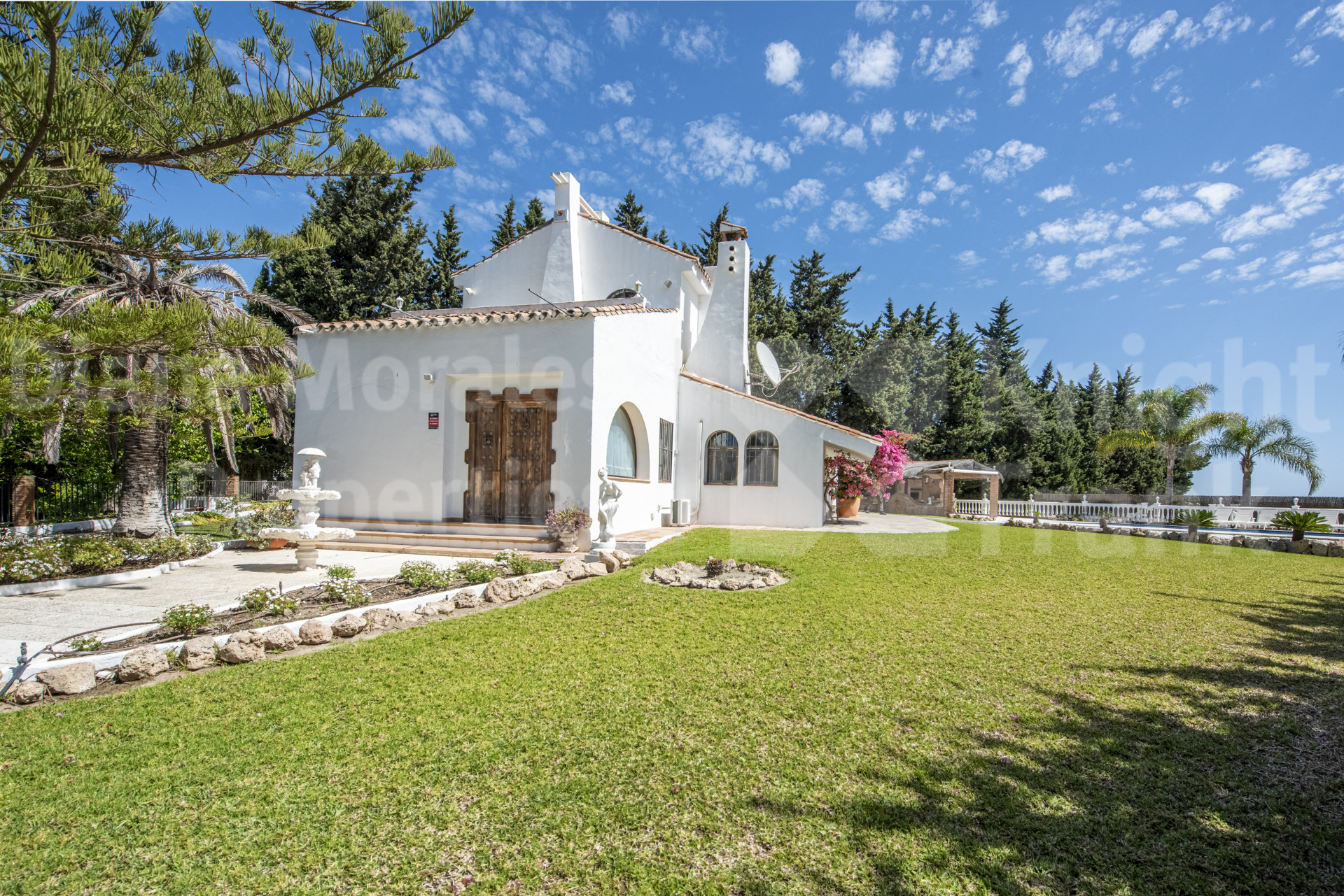 Villa te koop in Estepona 33
