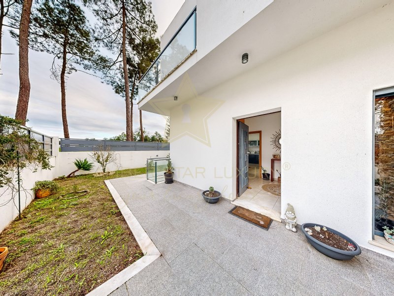 Villa for sale in Setúbal Peninsula 44