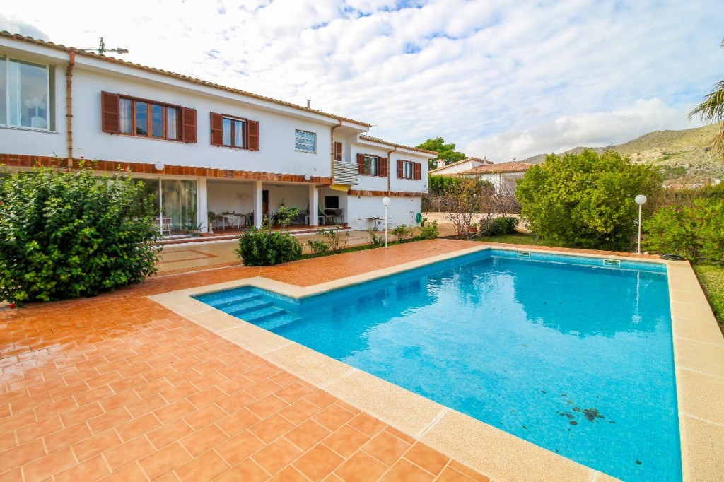 Villa for sale in Mallorca North 1