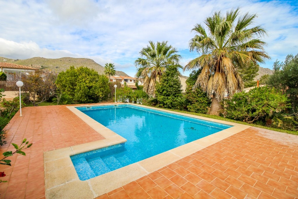 Villa for sale in Mallorca North 10