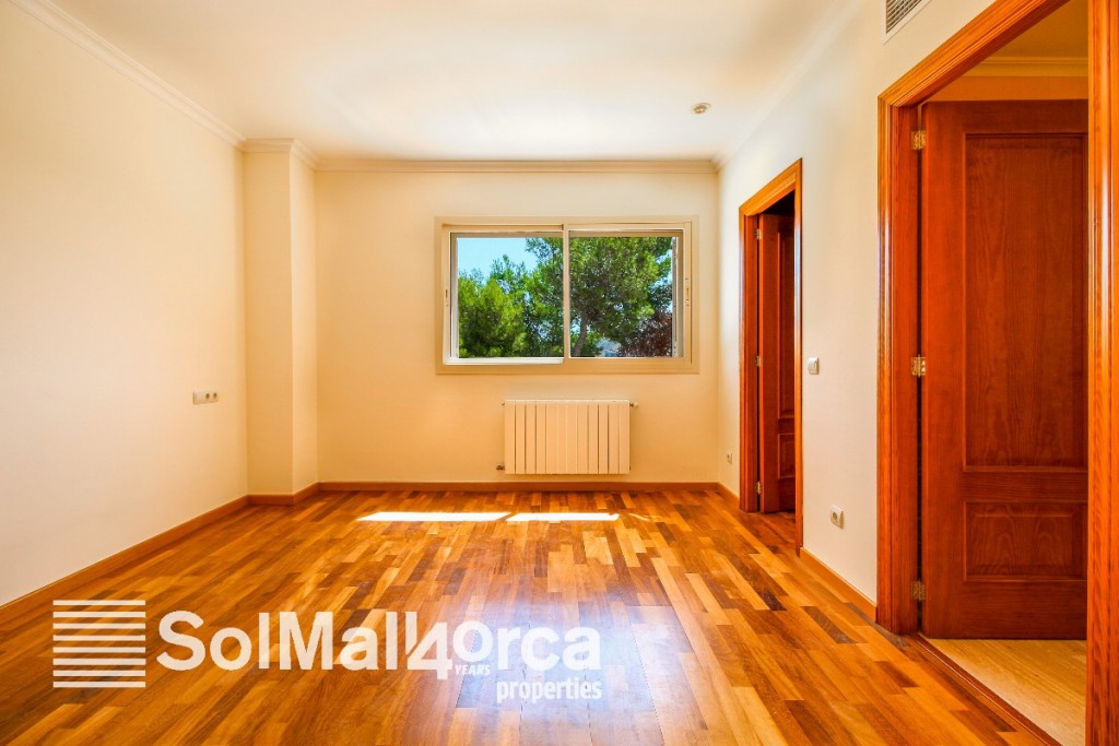 Villa for sale in Mallorca East 14