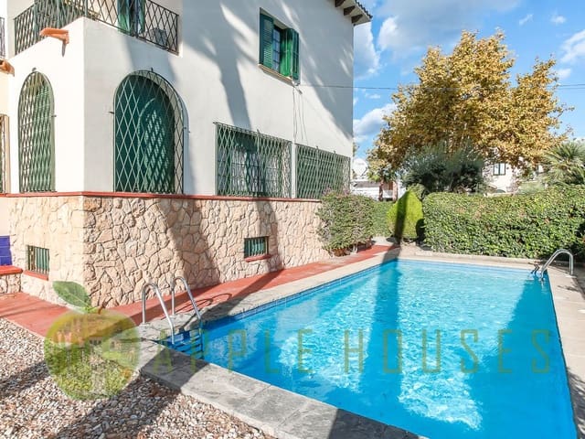 Villa te koop in Sitges and El Garraf 4