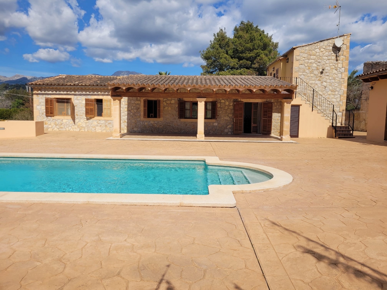 Countryhome te koop in Mallorca East 3