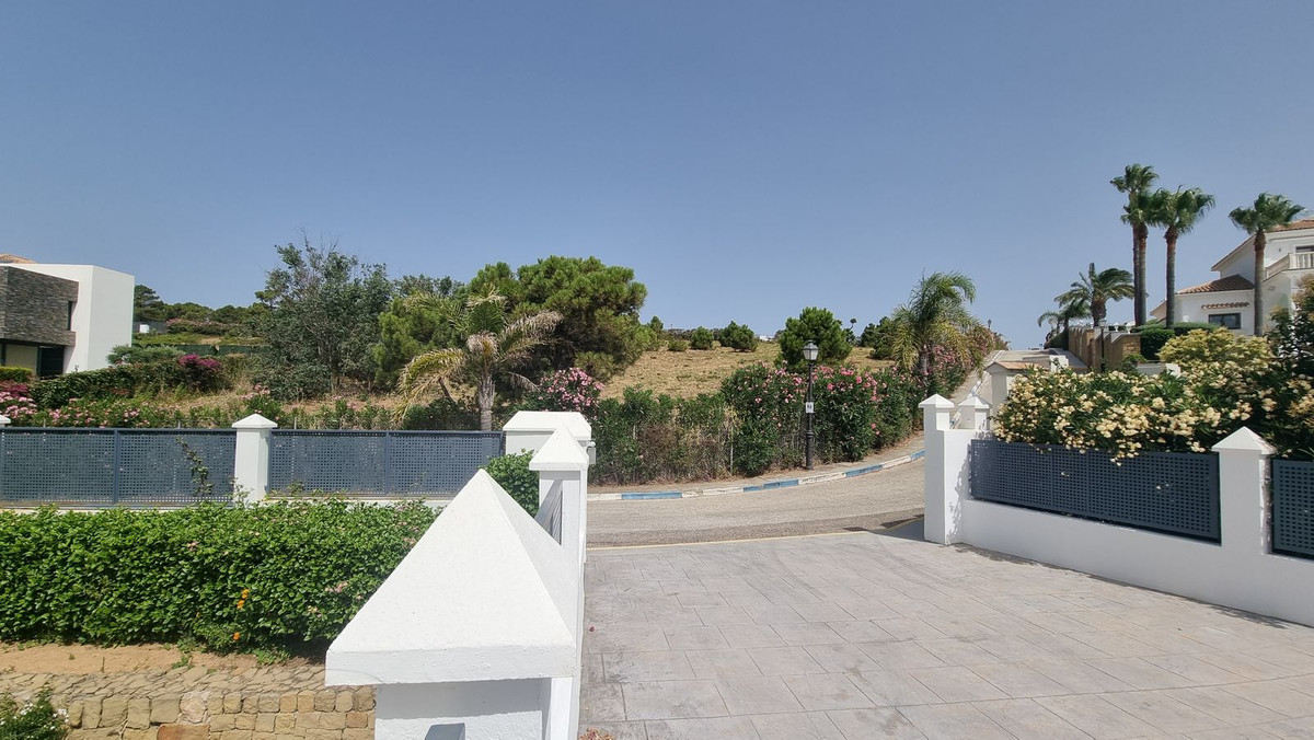 Plot for sale in Manilva 3