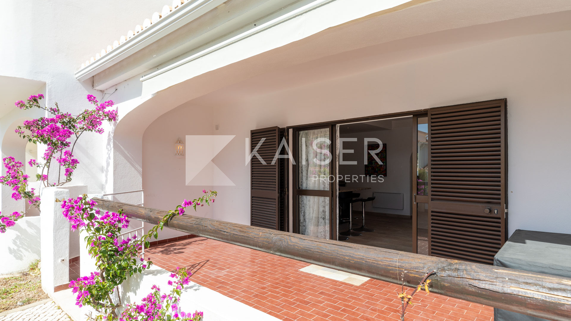 Townhouse for sale in Lagoa 23