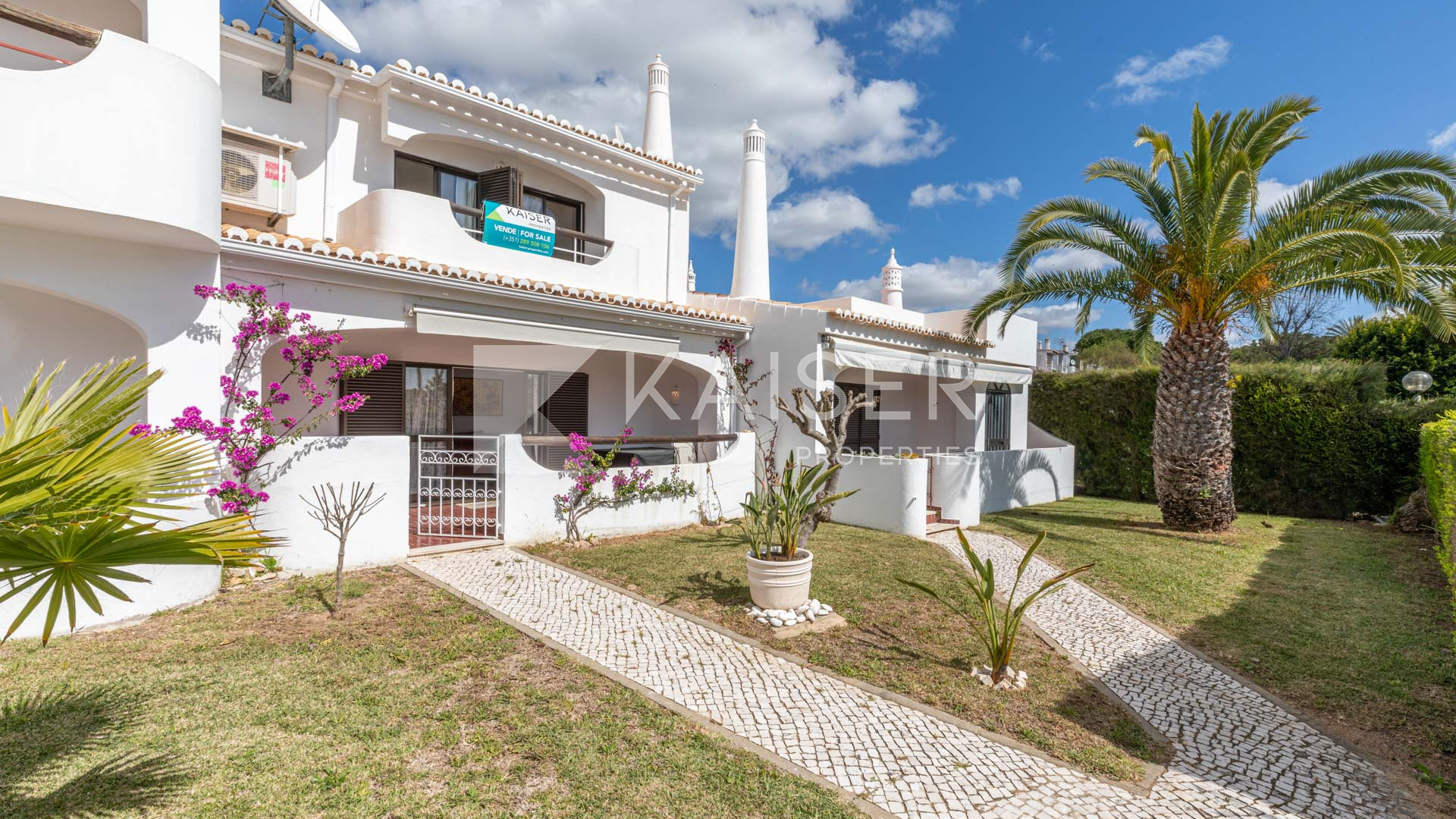 Townhouse for sale in Lagoa 8