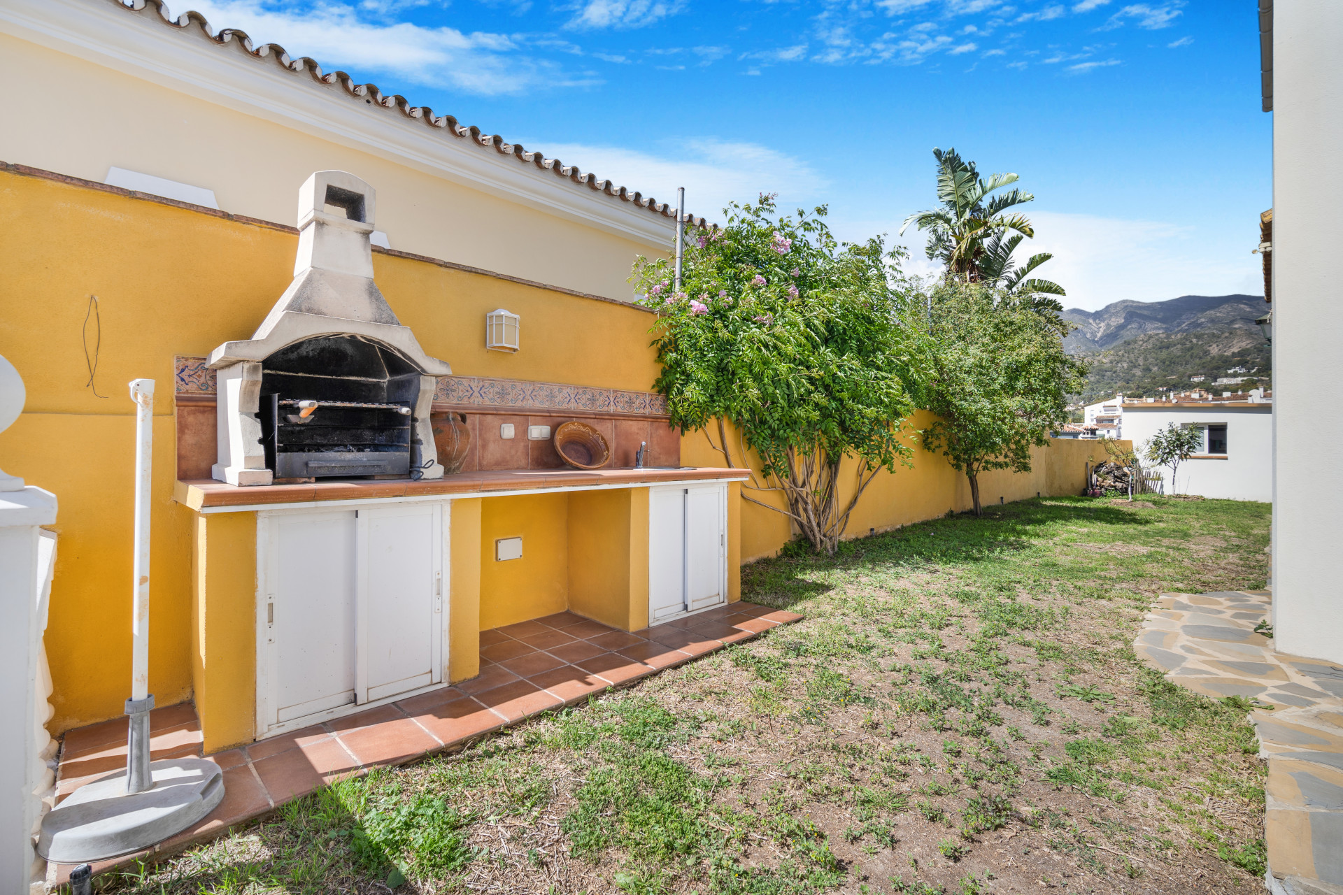 Villa for sale in Marbella - East 10