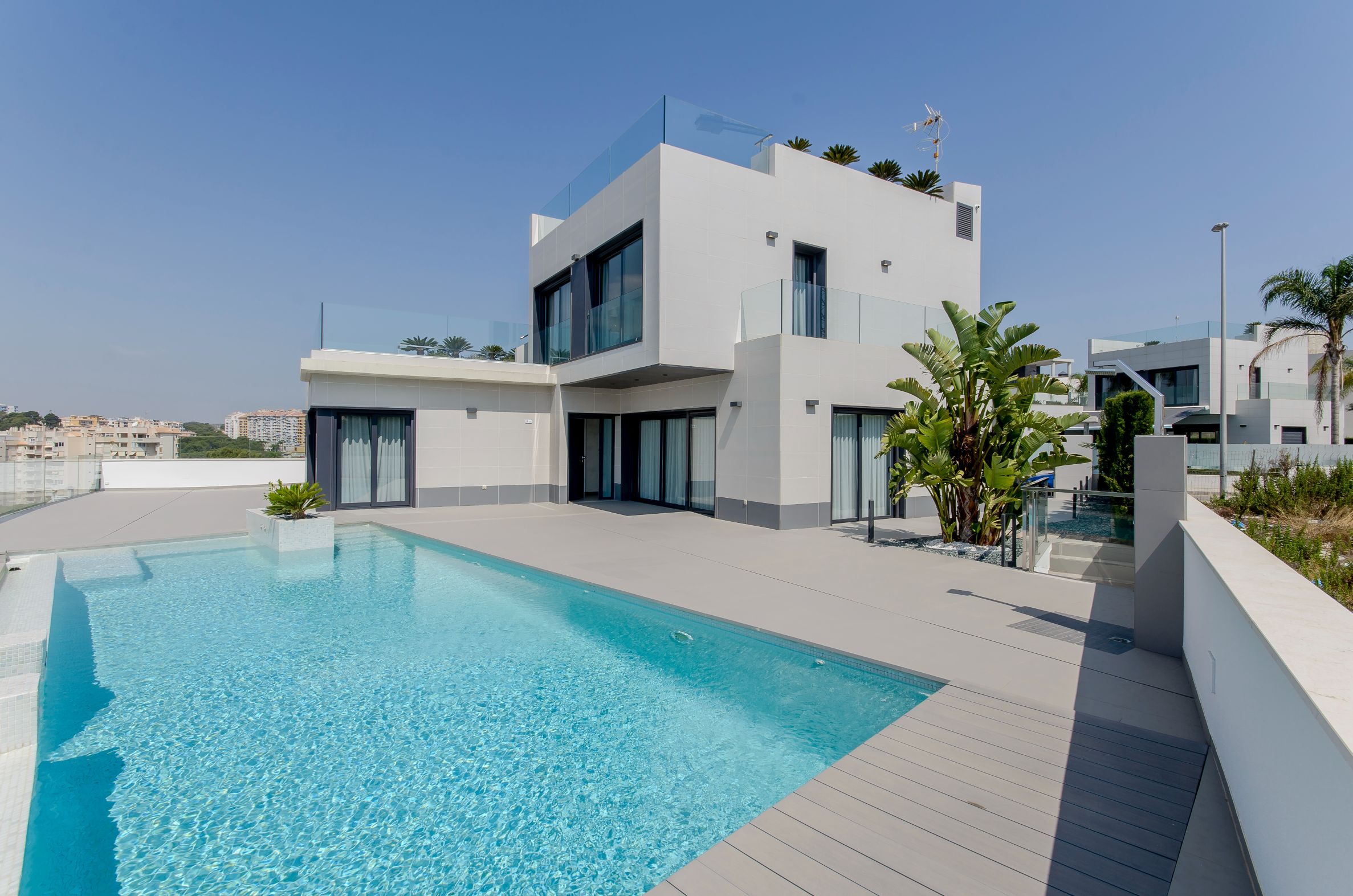 Villa te koop in Alicante 98