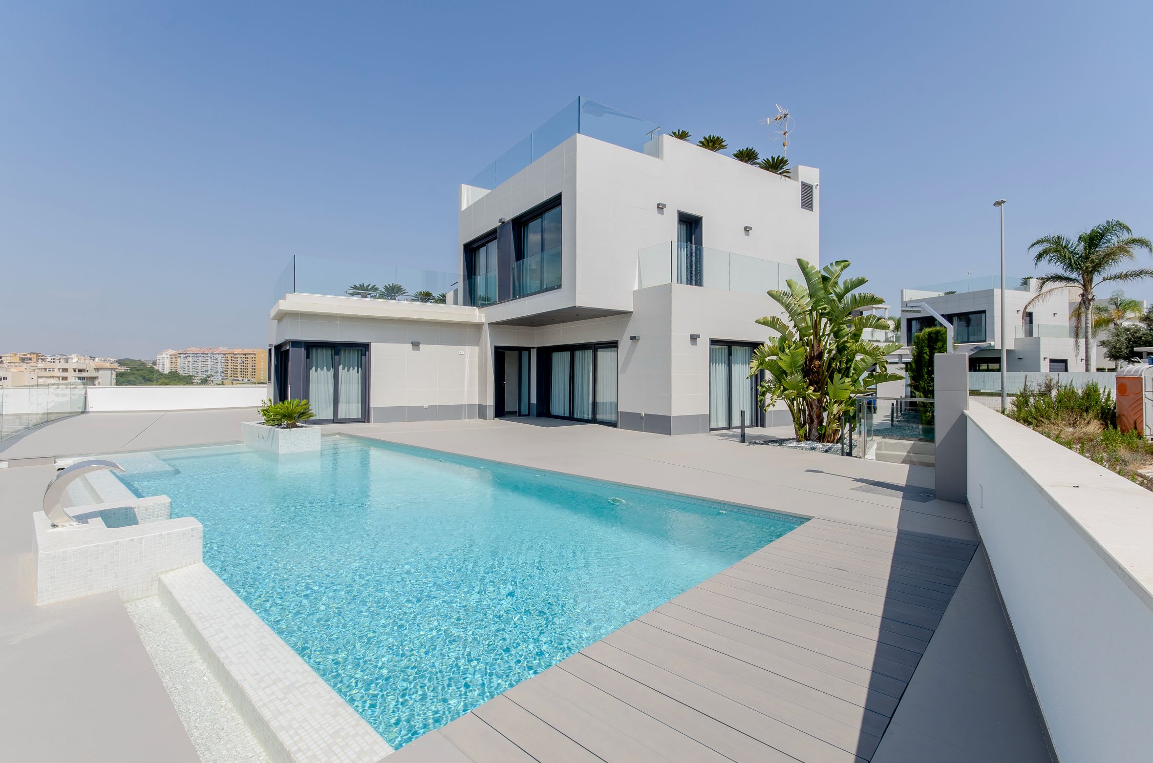 Villa te koop in Alicante 99