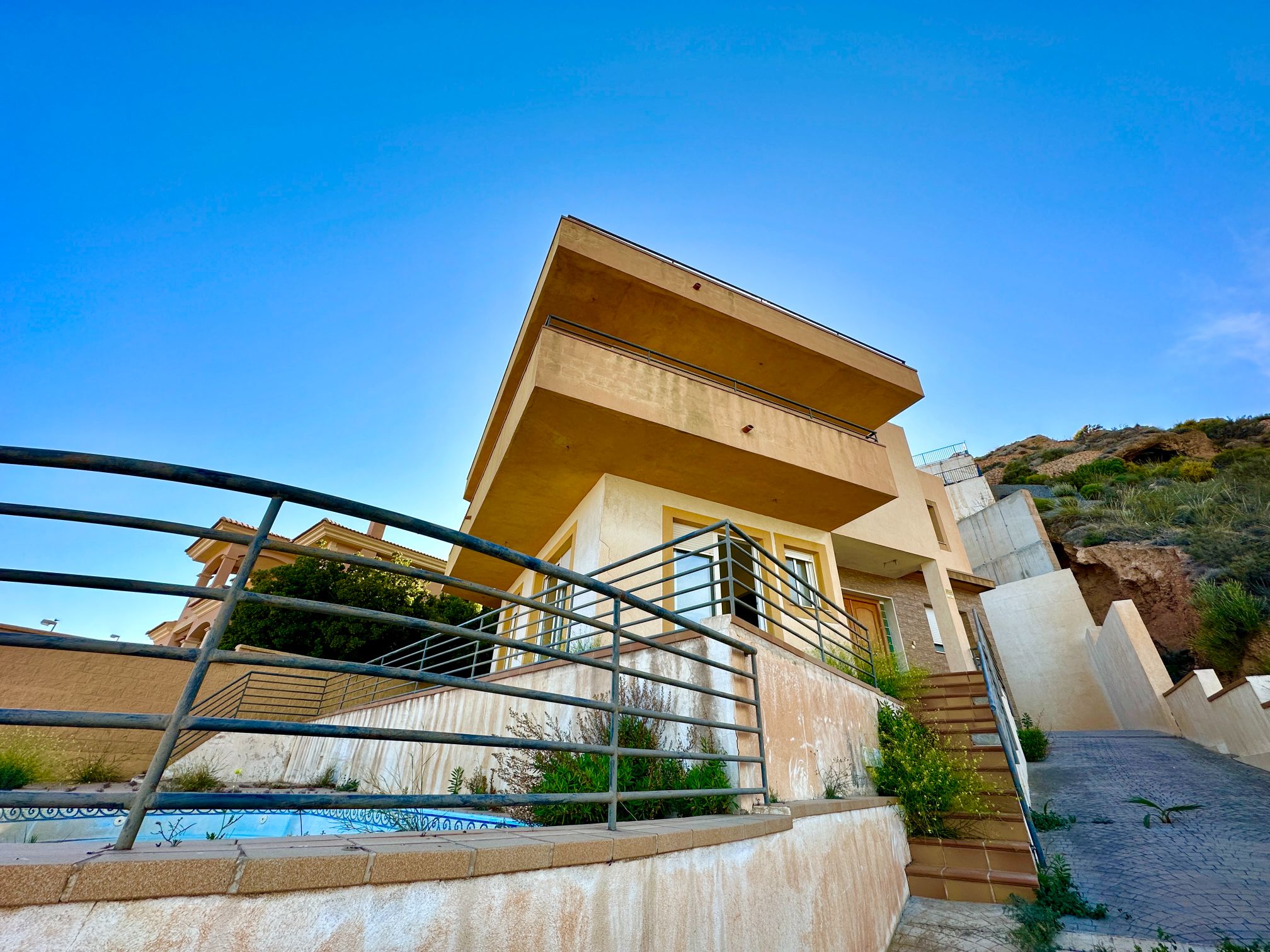 Villa for sale in Almería and surroundings 100
