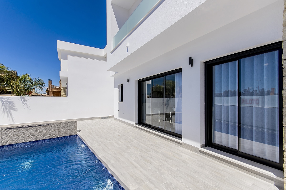 Villa te koop in Alicante 54