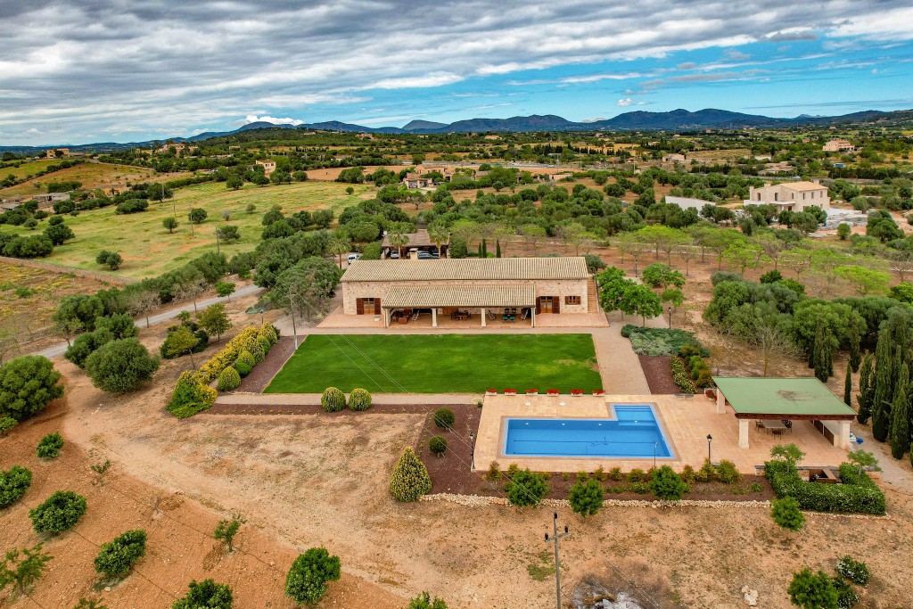 Countryhome for sale in Mallorca East 13