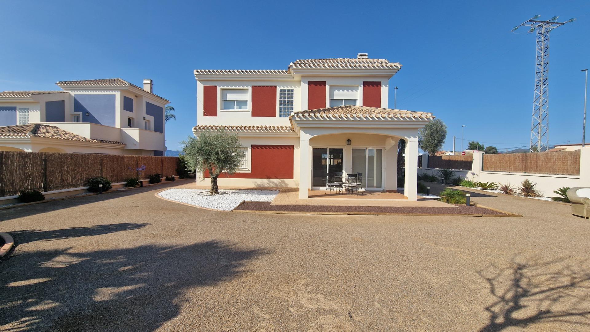 Villa te koop in Lorca 2