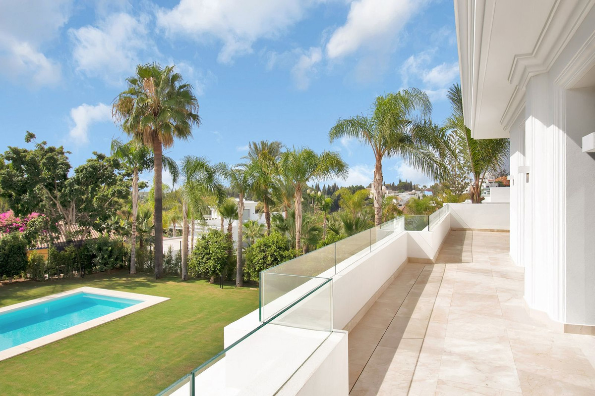 Villa for sale in Málaga 50