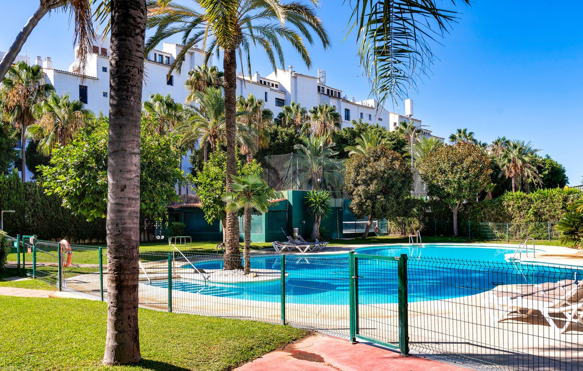 Apartment for sale in Marbella - Nueva Andalucía 11