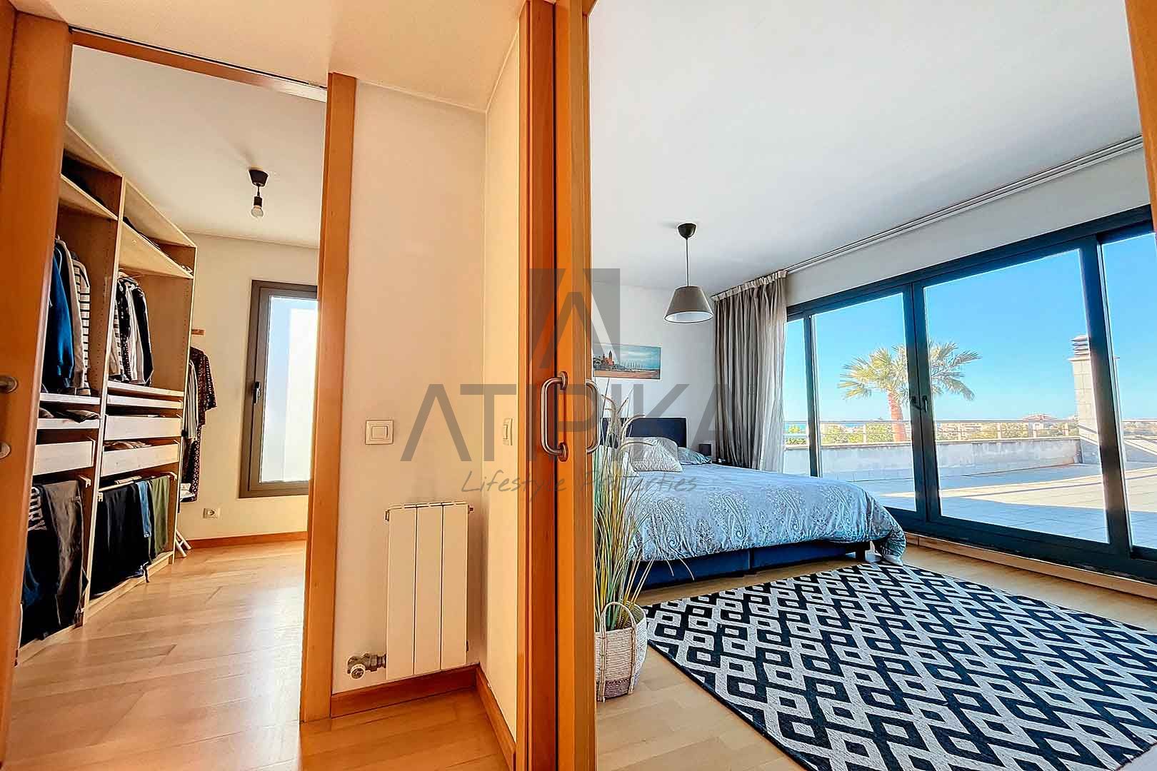 Villa for sale in Sitges and El Garraf 28