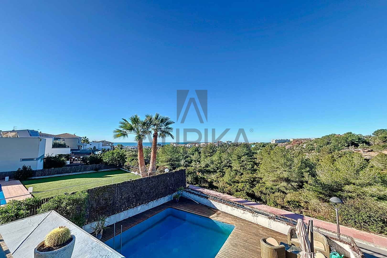 Villa for sale in Sitges and El Garraf 4