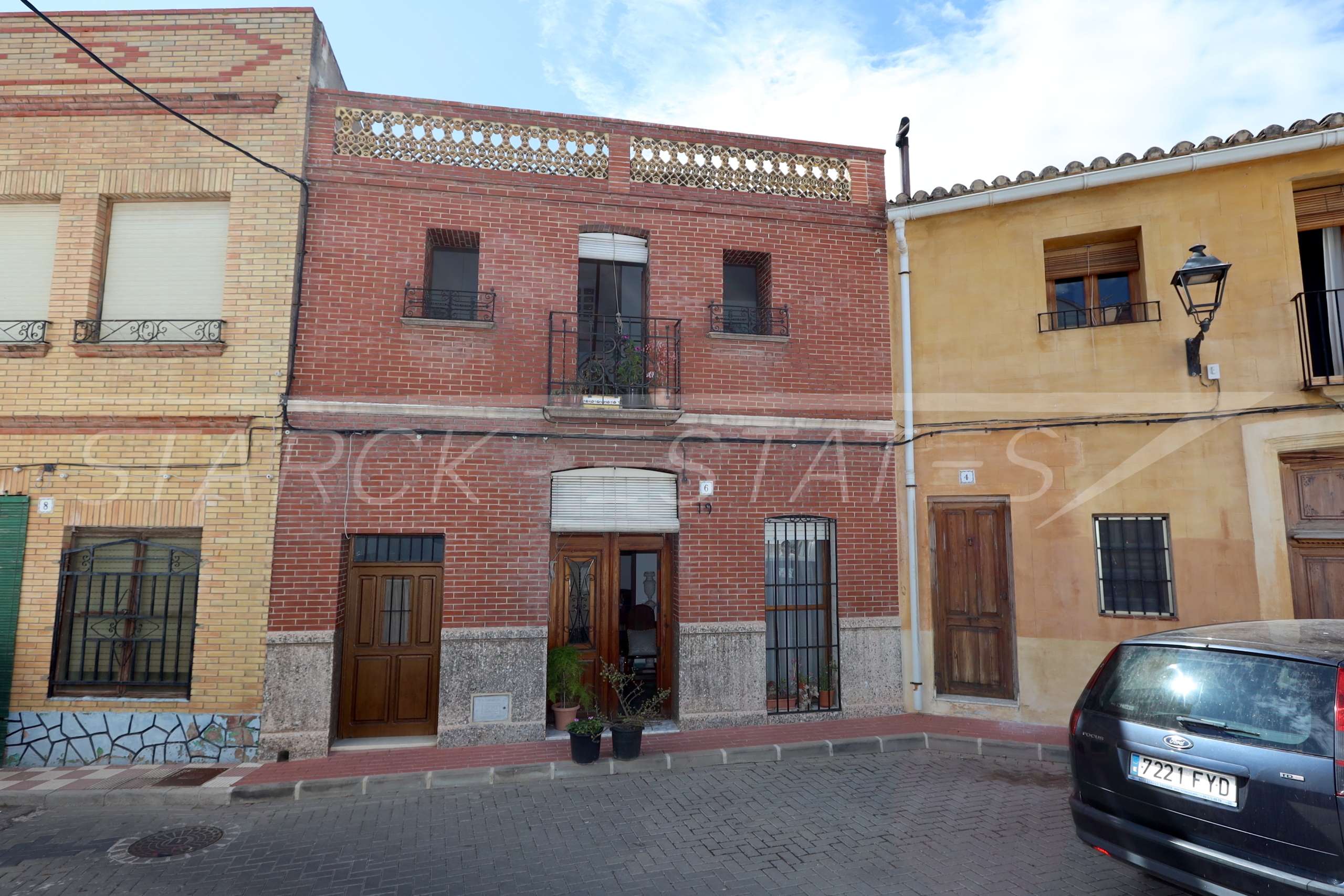 Townhouse te koop in Alicante 2