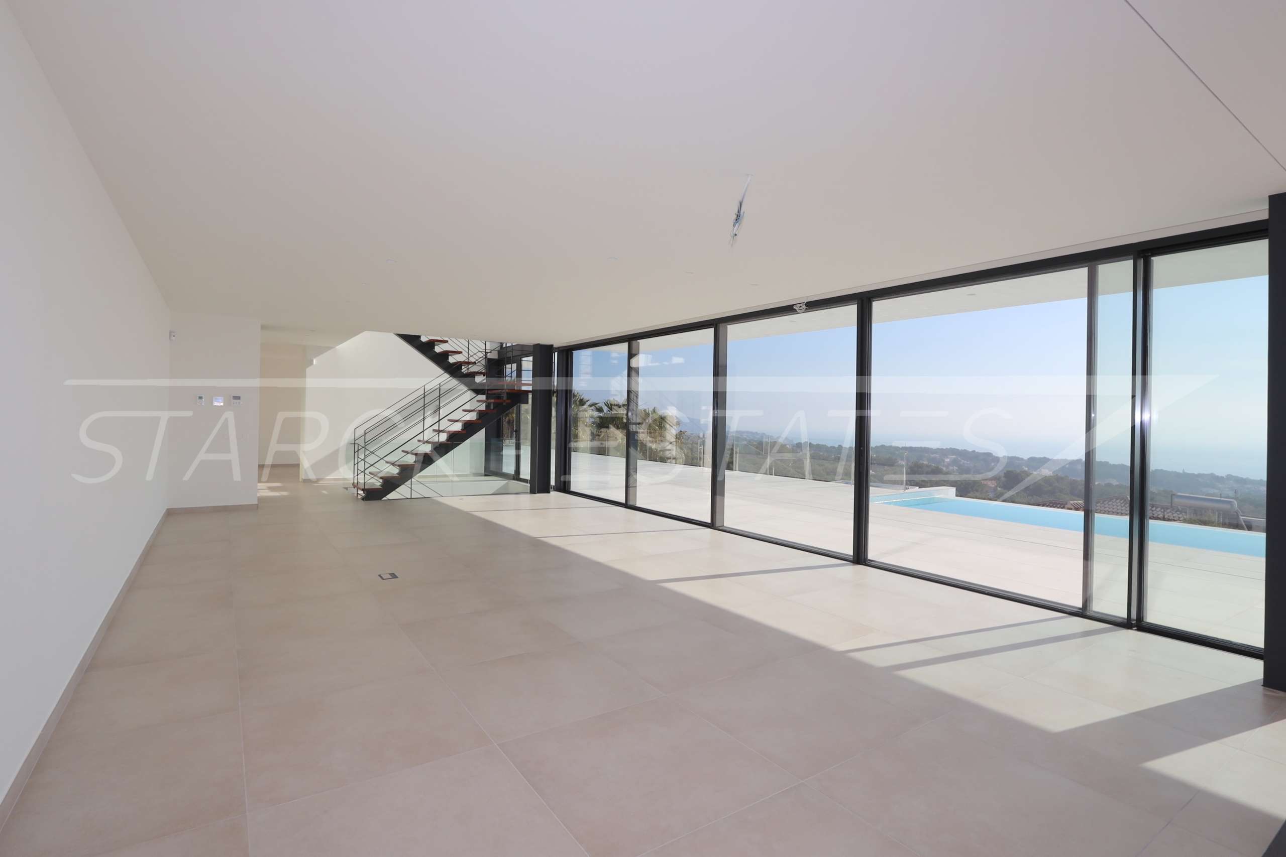 Villa for sale in Alicante 16