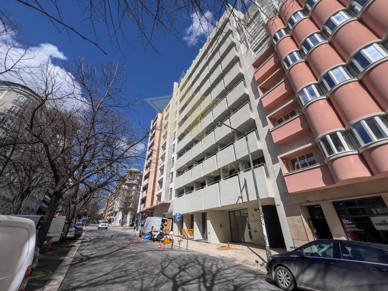 Apartamento en venta en Lisbon 25