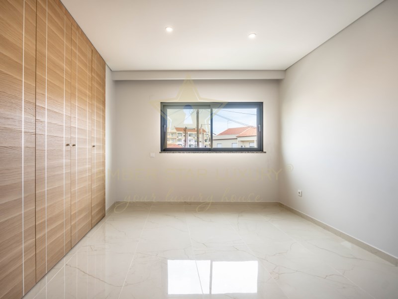 Apartment for sale in Faro 7