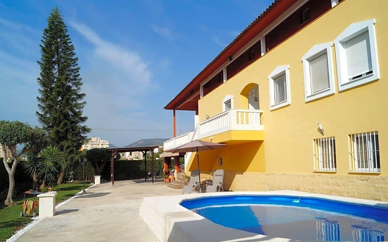 Villa for sale in Oliva 41