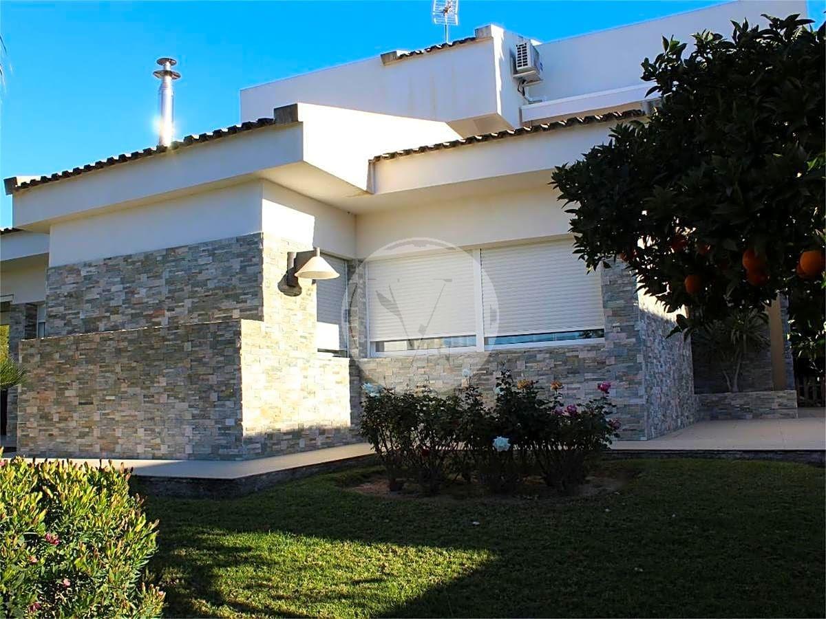 Villa for sale in Horta Nord 34