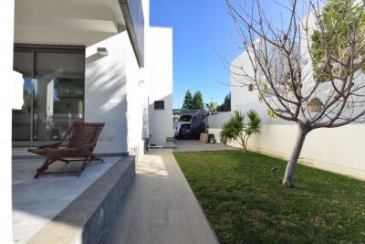 Villa te koop in Horta Nord 12