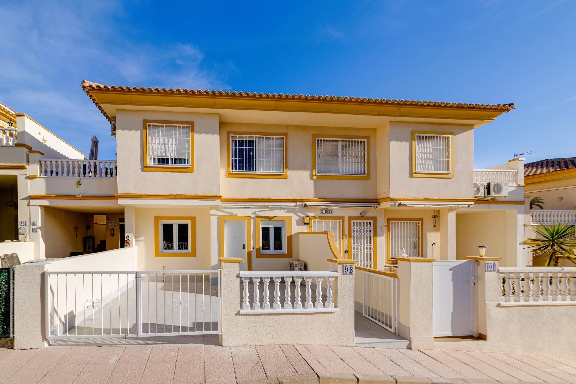 Property Image 571223-las-piscinas-sector-j-1-townhouses-2-1