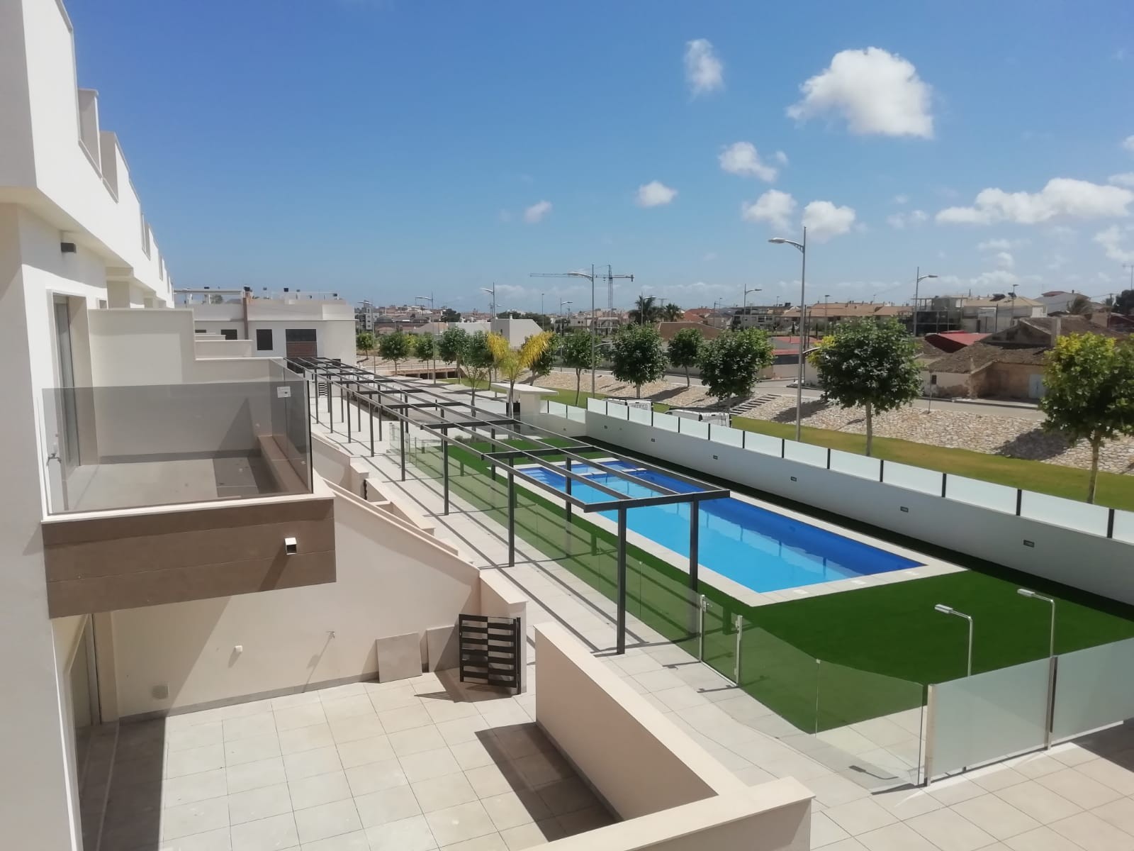 Adosada en venta en Alicante 11