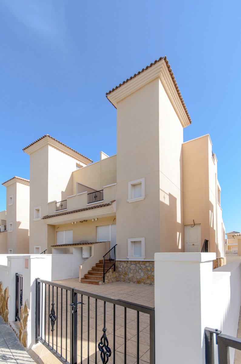 Townhouse for sale in Alicante 50