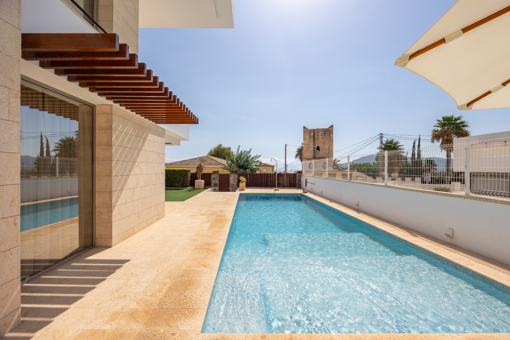Villa te koop in Alicante 42